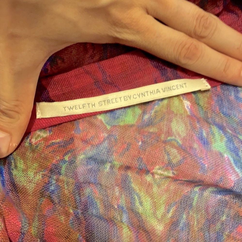 ๐HP๐ Twelfth Street by Cynthia Vincent Watercolor Scarf - Picture 6 of 7